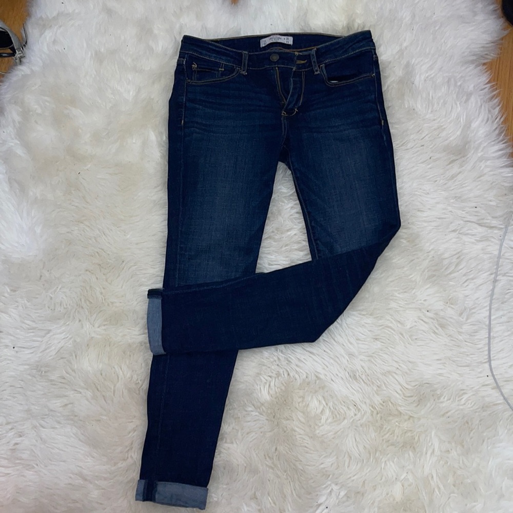 abercrombie & fitch 2S W: 26 L:29